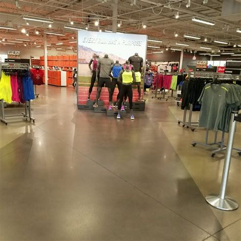 adidas outlet el paso